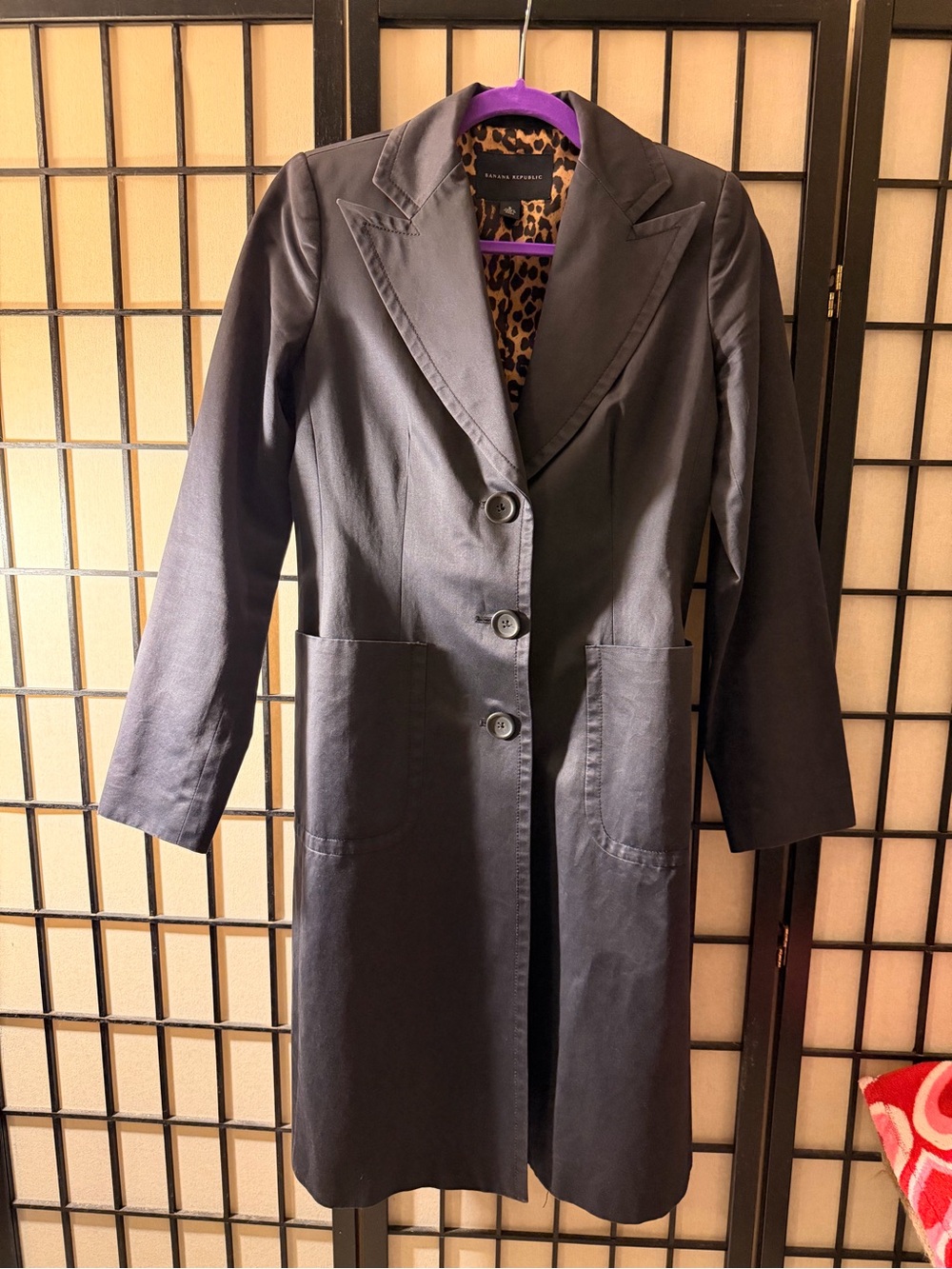 Women's Black Single-Breasted Trench Coat with Leopard-Print Lining